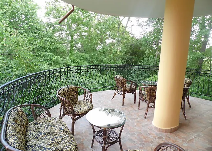 Отель Park Kamchia 2*