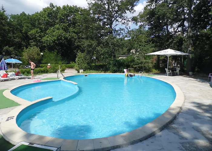 Отель Park Kamchia 2*